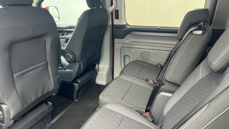 Ford Tourneo Custom 320 L1 Diesel Fwd 2.0 EcoBlue 150ps H1 Titanium 8 seater